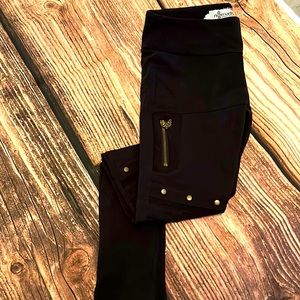NWOT Black NOMAD Hemp Leggings